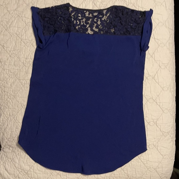 Express Top. Small. Blue with black lace - Picture 2 of 3